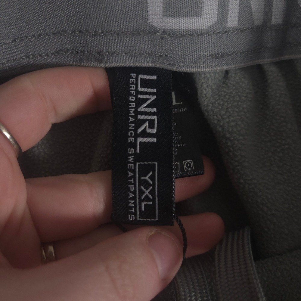 UNRL Sweatpants Boys YXL Grey Performance Pant Tapered Leg Polyester Spandex - Picture 7 of 12
